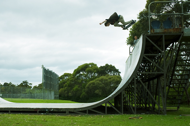 Burnout: Ye Olde Halfpipe