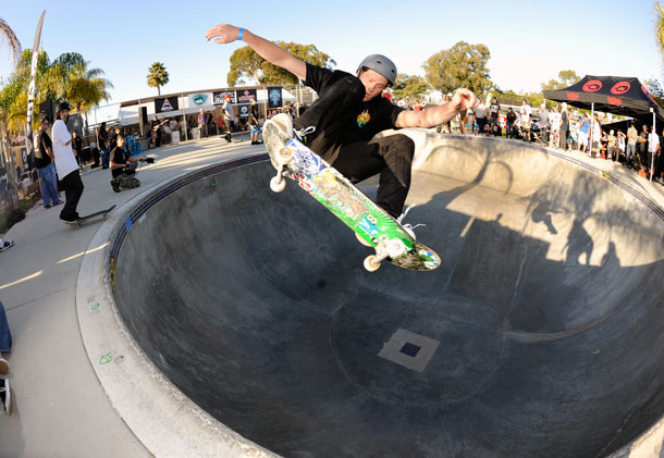 Josh-Borden-frontside-ollie