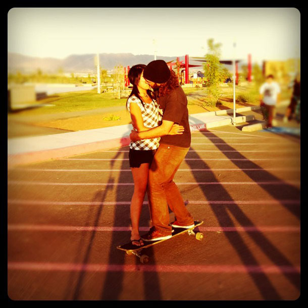 DanZlongboardMakeout