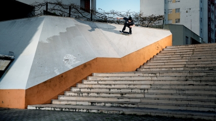 Kyle Walker's "RUBY" Vans Part