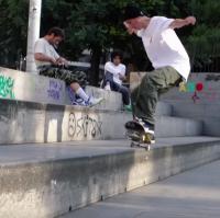 Tom Asta vs Switch Heel Nosegrind Fakie Flip